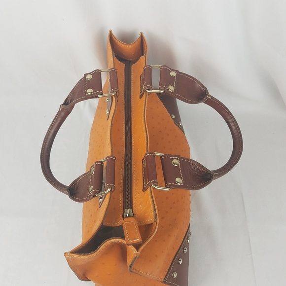 Claudia Firenze Ostrich Textured Italian Leather Bag - Picture 6 of 16